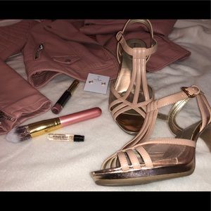 Bandolino b-flexible Sema heels